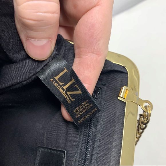 VINTAGE Liz Claiborne Black Faux Leather Clasp Top Purse - Picture 13 of 13